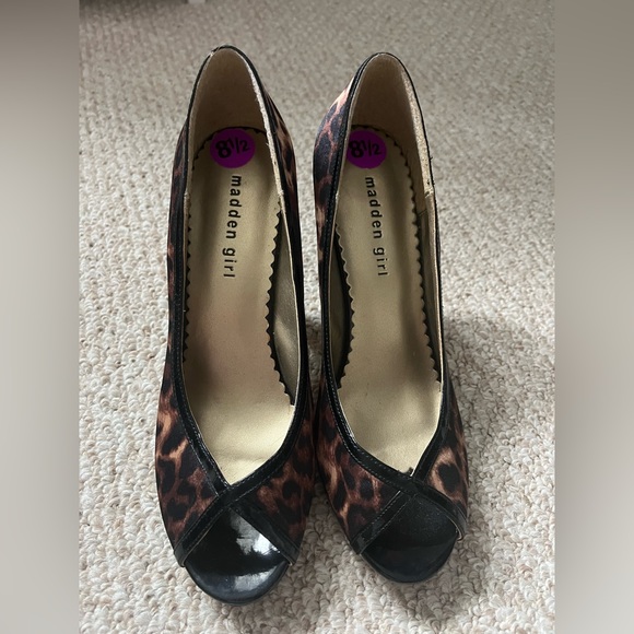 Madden Girl cheetah print heels - Picture 2 of 5